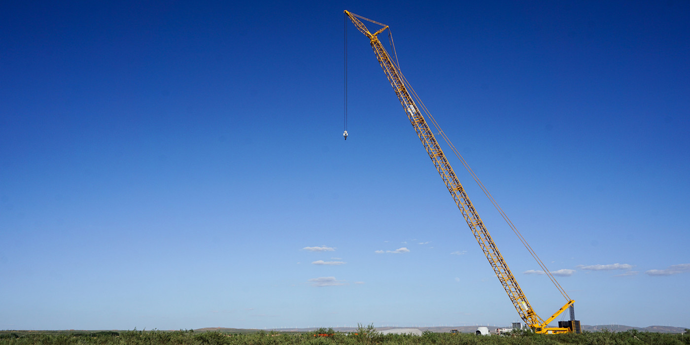 宁夏盐池大水坑300MW风电工程吊装工作全面开展